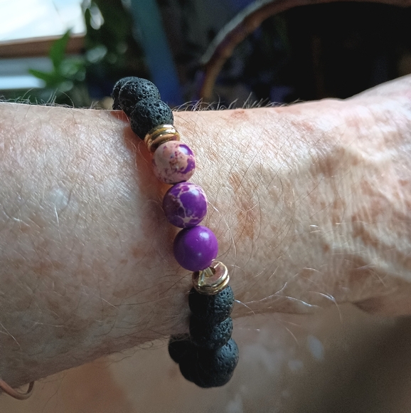 Natural Deep Amathyst & Lava Stones Unisex Bracelet - Picture 1 of 5